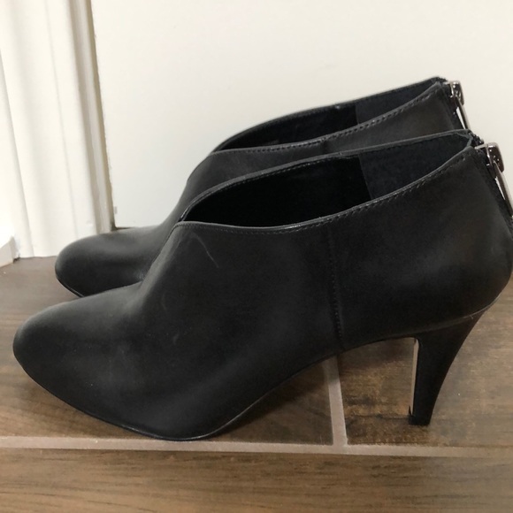 Vince Camuto Shoes - Black leather low cut boots. Vince Camuto Shoes - Black leather low cut boots.
